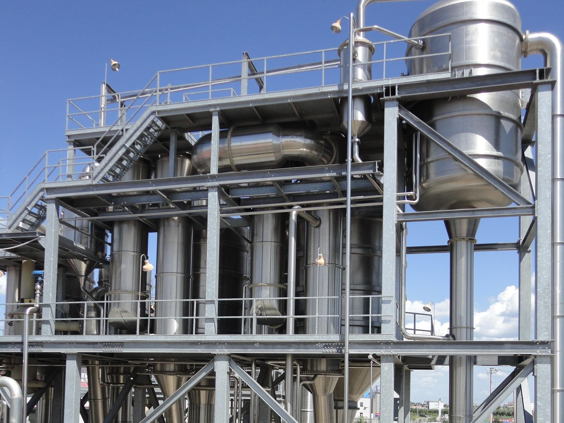 Fruit jam vacuum evaporator